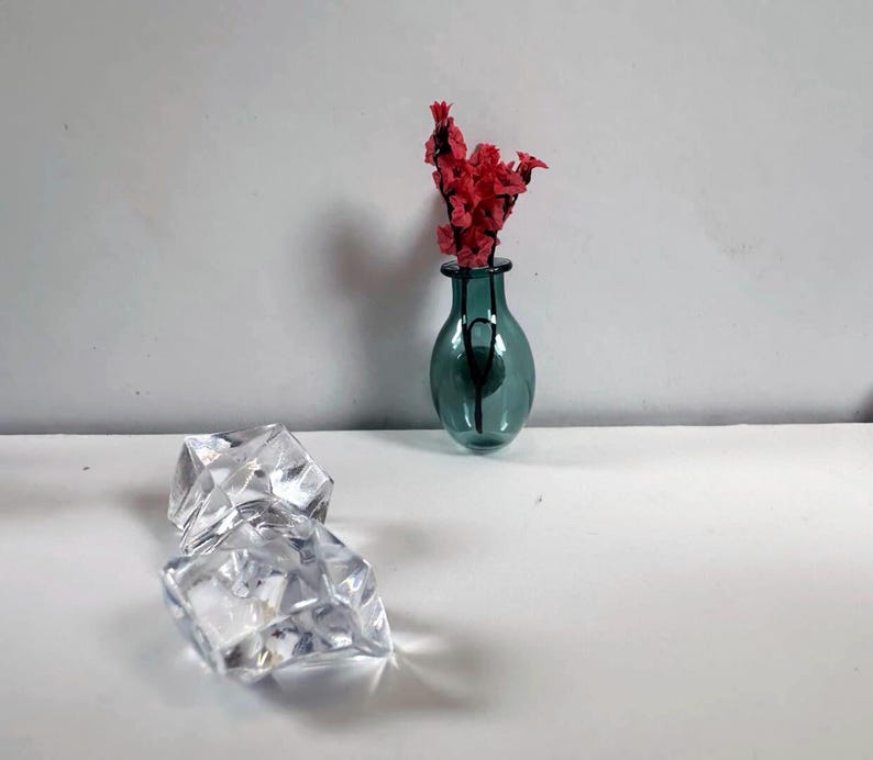 Handmade Ceramic Flower pot Magnet: (Pack Of 6 pots)