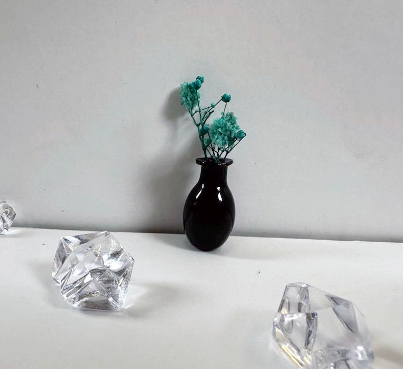 Handmade Ceramic Flower pot Magnet: (Pack Of 6 pots)